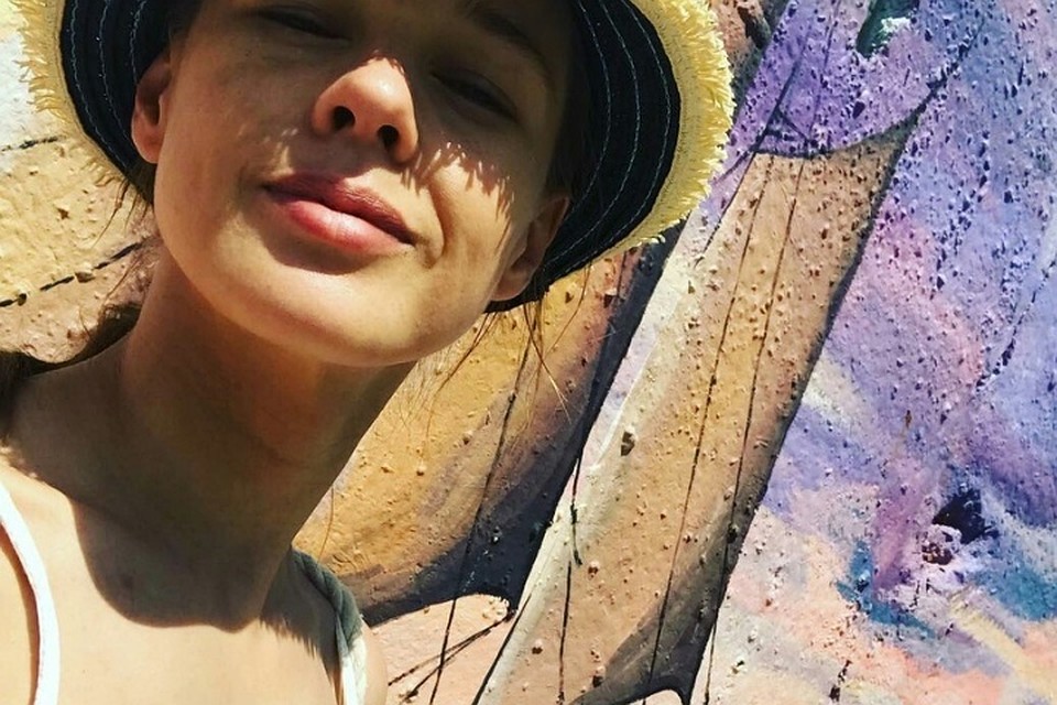 Пермская актриса Катерина Шпица показала свои пляжные снимки в бикини